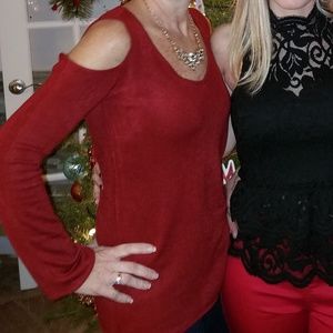 Roz & Ali red cold shoulder sweater